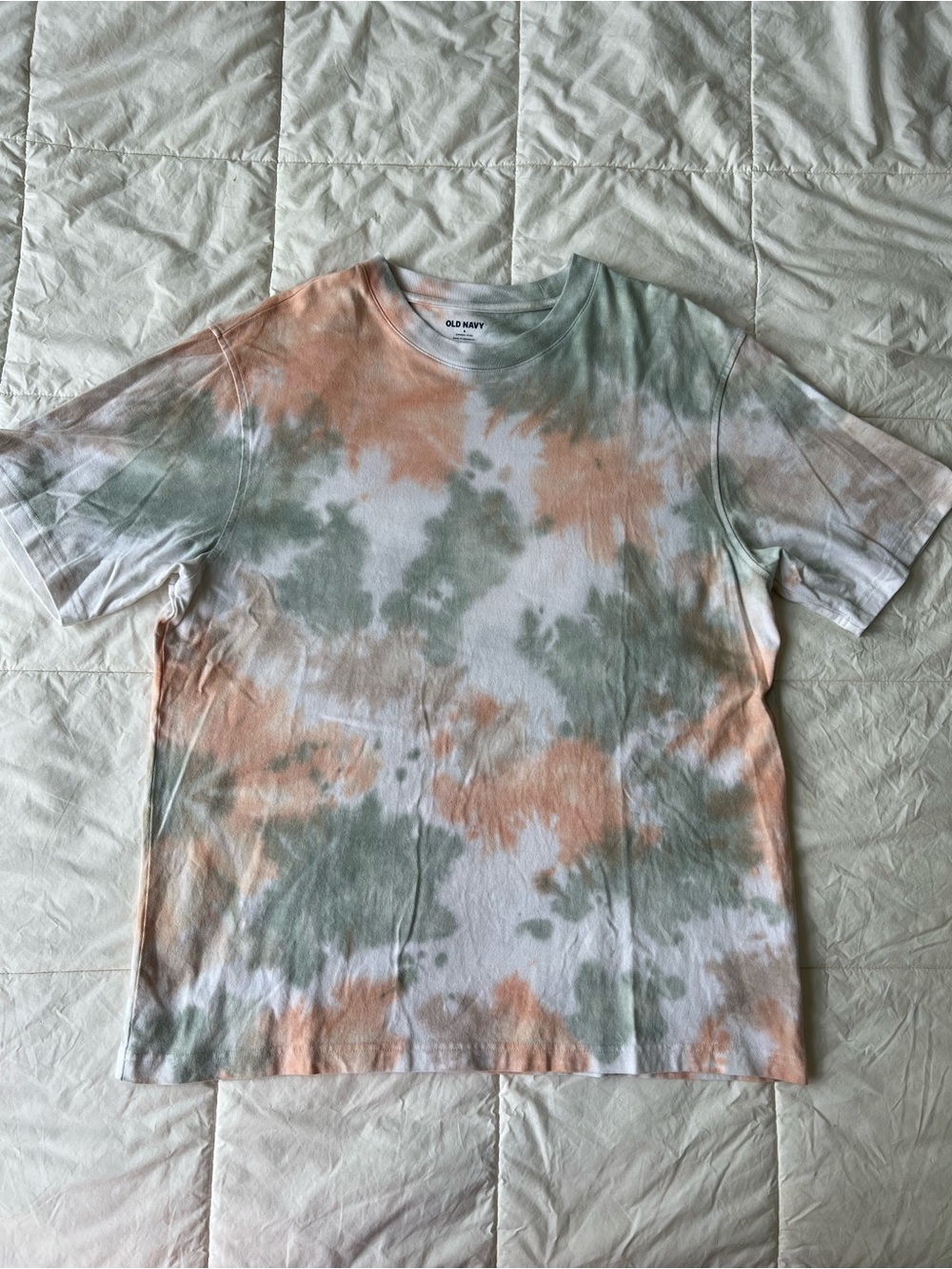 Old Navy Tie-Dye Tee in Sage Green, Peach & White